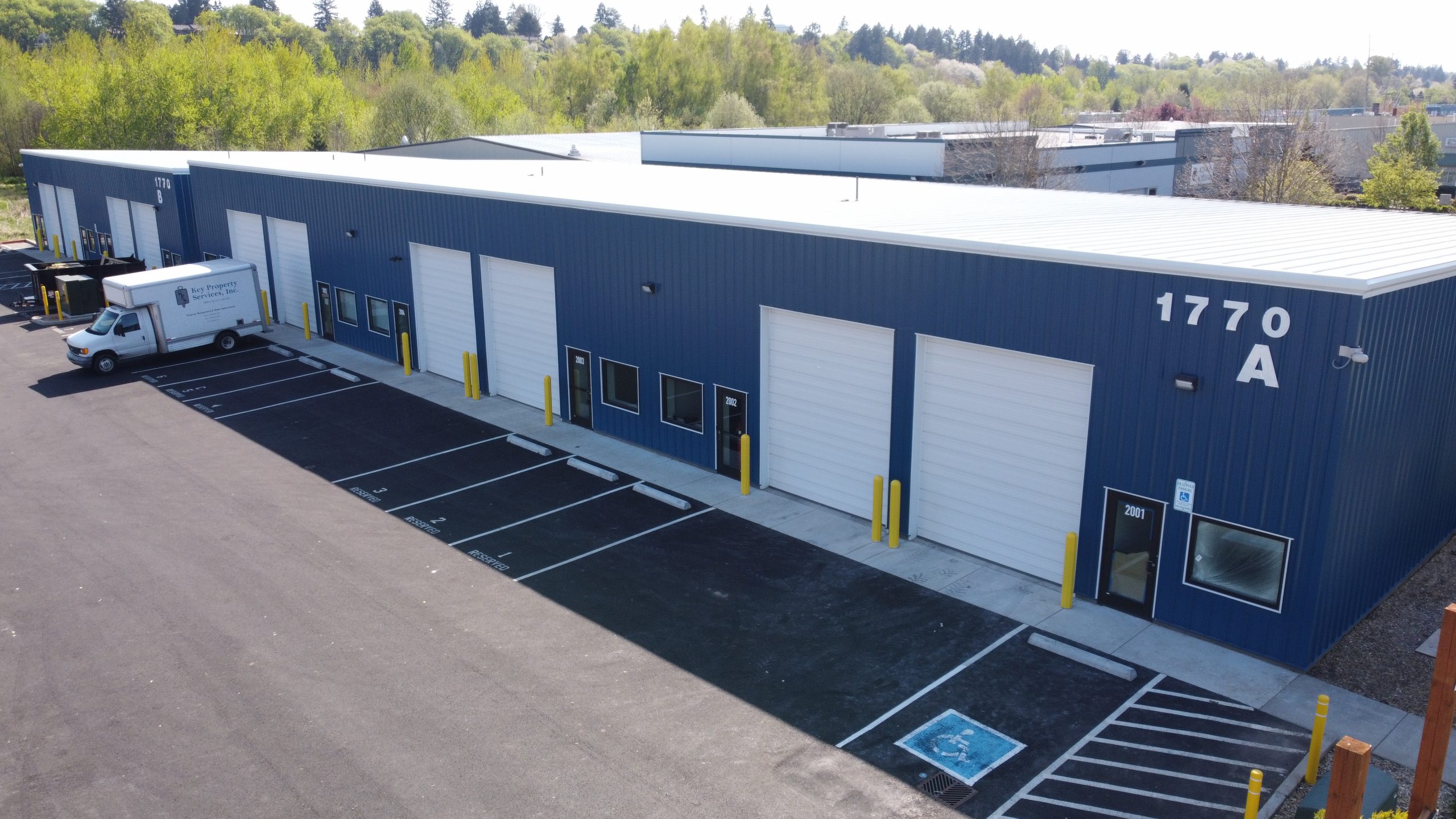 commercial-warehouse-metal-building-park-in-vancouver-wa